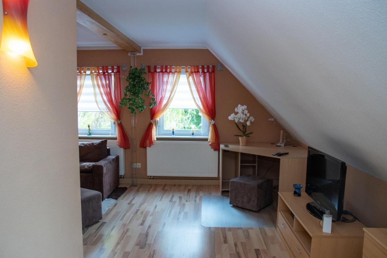Ferienwohnung Smieszek Niesky Esterno foto